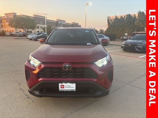 2022 Toyota RAV4 XLE