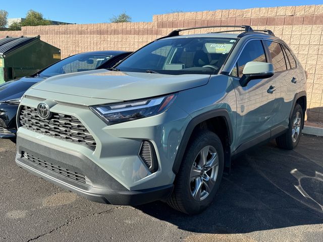 2022 Toyota RAV4 XLE