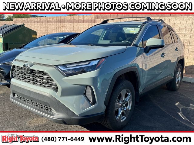 2022 Toyota RAV4 XLE