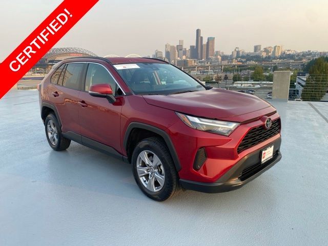 2022 Toyota RAV4 XLE