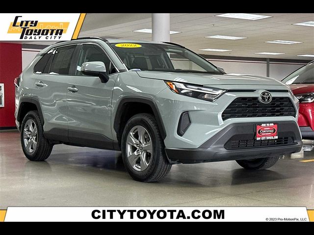 2022 Toyota RAV4 XLE