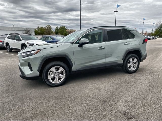 2022 Toyota RAV4 XLE