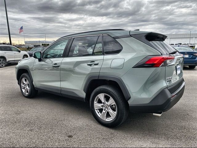 2022 Toyota RAV4 XLE