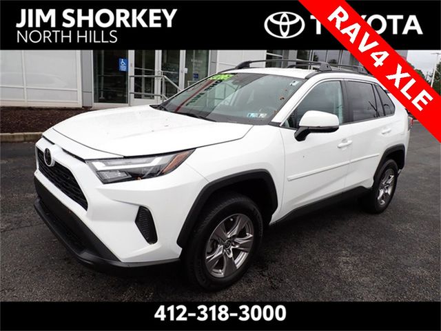 2022 Toyota RAV4 XLE