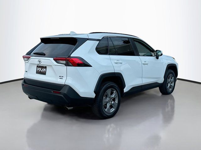 2022 Toyota RAV4 XLE