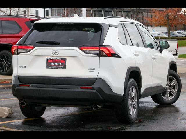 2022 Toyota RAV4 XLE