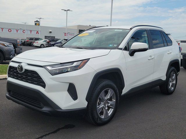 2022 Toyota RAV4 XLE