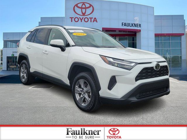 2022 Toyota RAV4 XLE