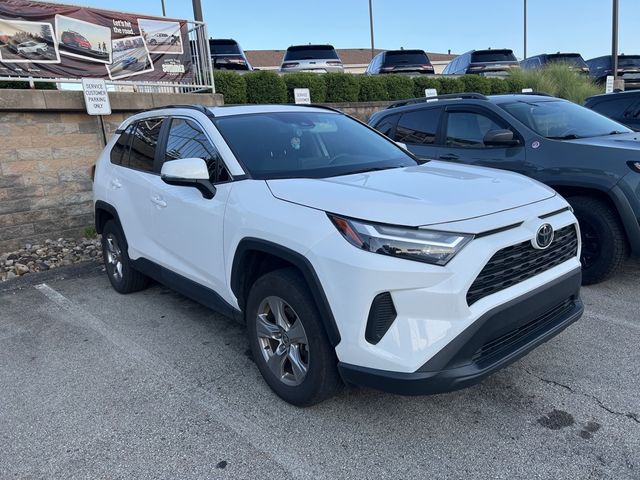 2022 Toyota RAV4 XLE