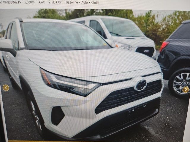 2022 Toyota RAV4 XLE