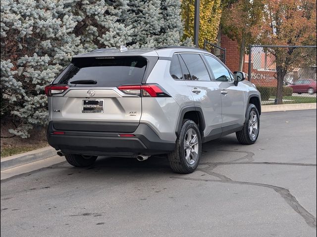 2022 Toyota RAV4 XLE