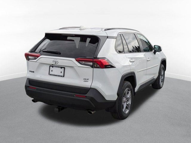 2022 Toyota RAV4 XLE