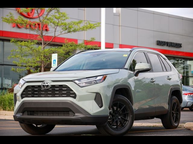 2022 Toyota RAV4 XLE