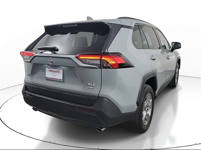 2022 Toyota RAV4 XLE