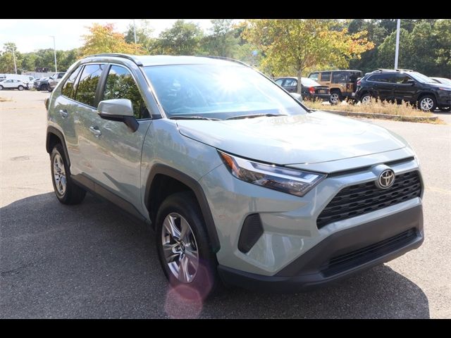 2022 Toyota RAV4 XLE