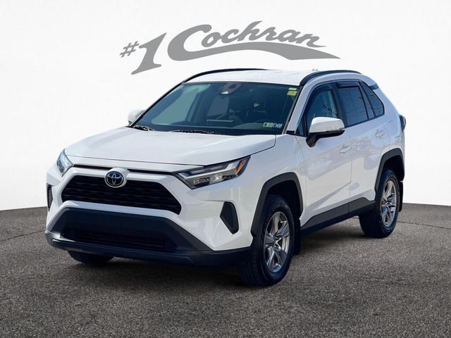 2022 Toyota RAV4 XLE