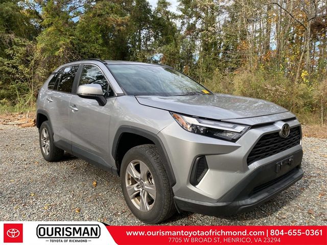 2022 Toyota RAV4 XLE