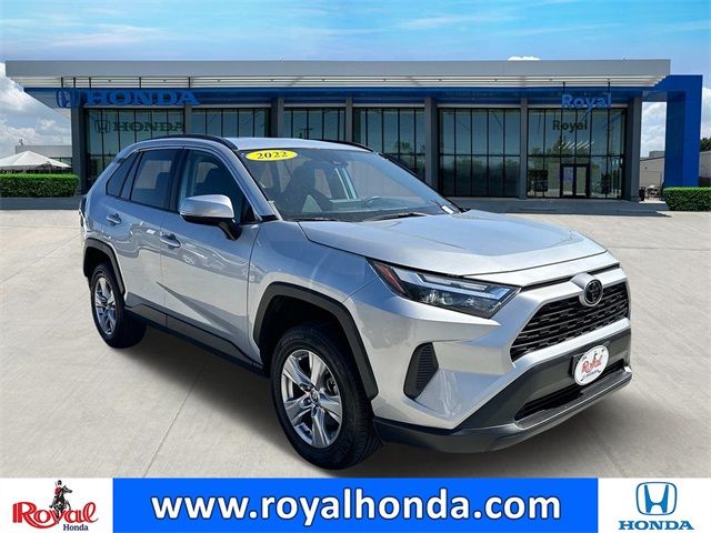 2022 Toyota RAV4 XLE