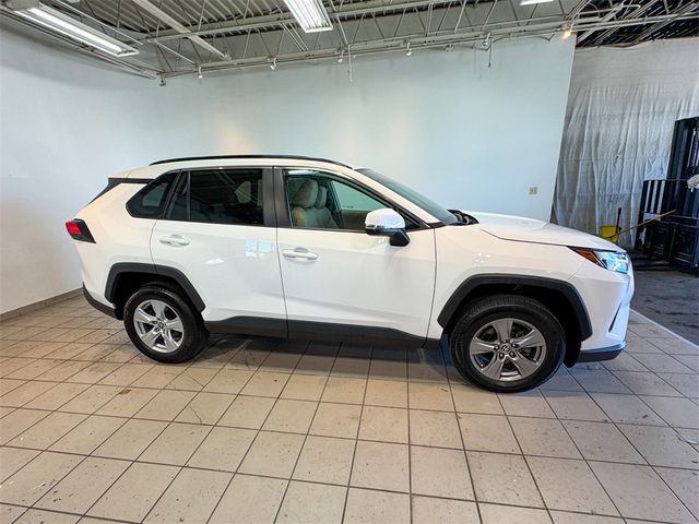 2022 Toyota RAV4 XLE