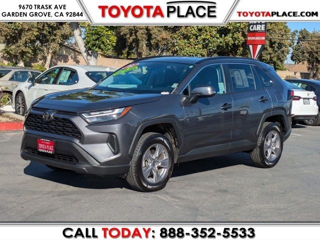 2022 Toyota RAV4 XLE