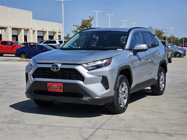 2022 Toyota RAV4 XLE