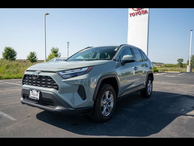 2022 Toyota RAV4 XLE