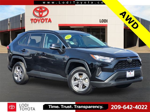 2022 Toyota RAV4 XLE