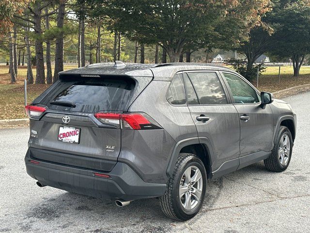 2022 Toyota RAV4 XLE