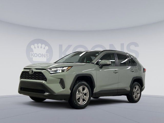 2022 Toyota RAV4 XLE