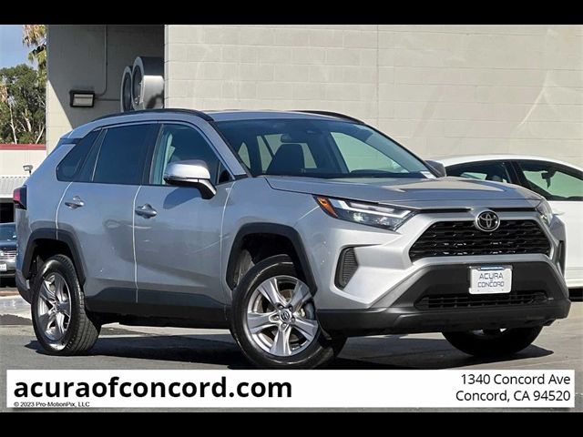 2022 Toyota RAV4 XLE