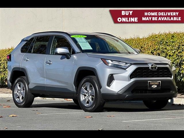 2022 Toyota RAV4 XLE