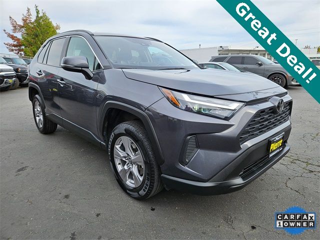 2022 Toyota RAV4 XLE