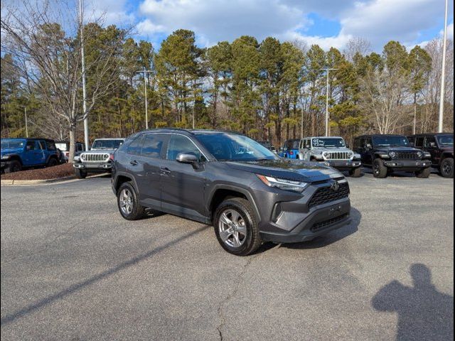 2022 Toyota RAV4 XLE