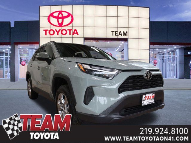 2022 Toyota RAV4 XLE