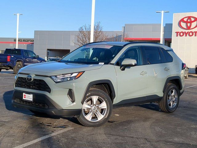 2022 Toyota RAV4 XLE