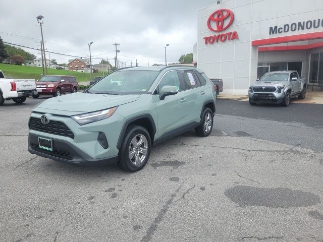 2022 Toyota RAV4 XLE