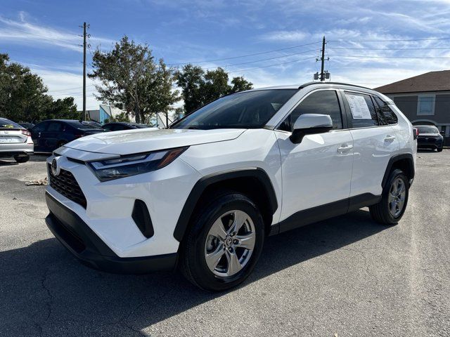 2022 Toyota RAV4 XLE