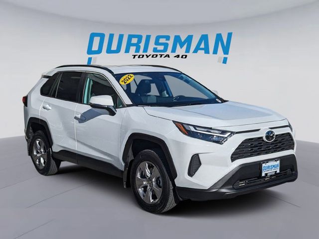 2022 Toyota RAV4 XLE