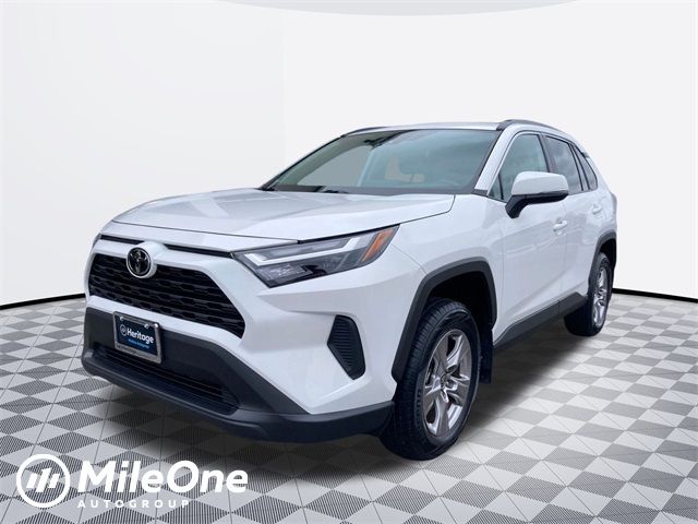 2022 Toyota RAV4 XLE