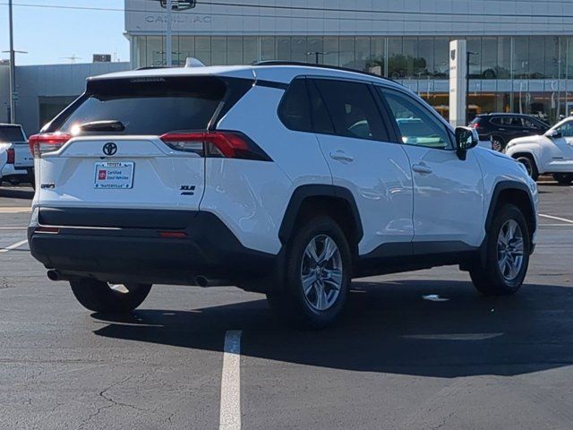 2022 Toyota RAV4 XLE