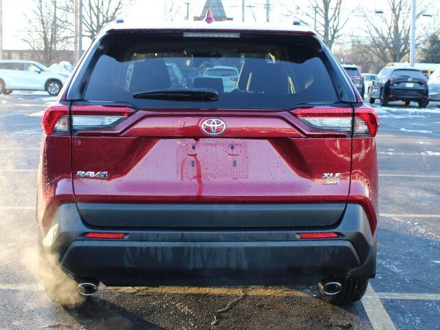 2022 Toyota RAV4 XLE