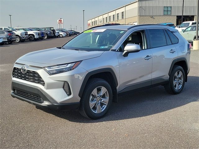 2022 Toyota RAV4 XLE