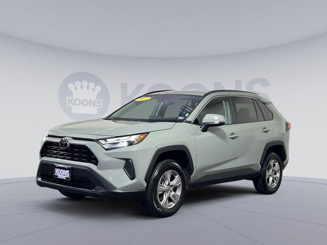 2022 Toyota RAV4 XLE