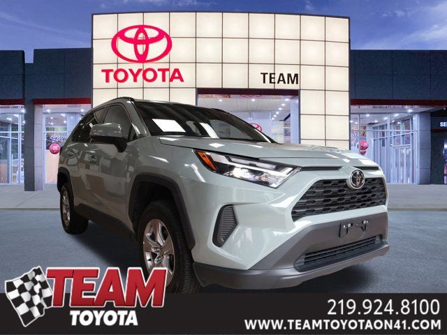 2022 Toyota RAV4 XLE