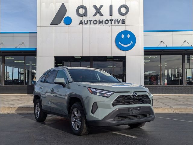 2022 Toyota RAV4 XLE