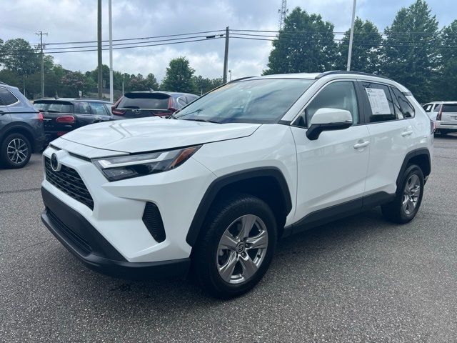 2022 Toyota RAV4 XLE