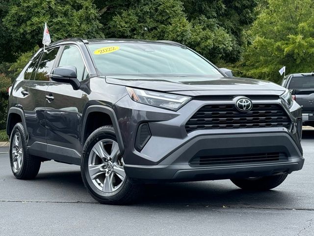 2022 Toyota RAV4 XLE