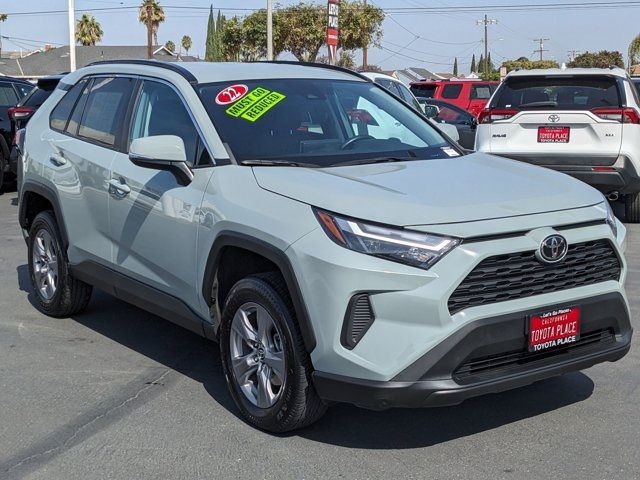 2022 Toyota RAV4 XLE