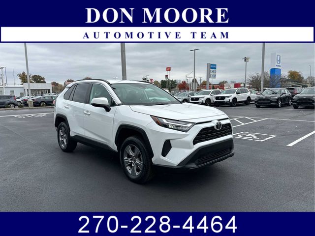 2022 Toyota RAV4 XLE