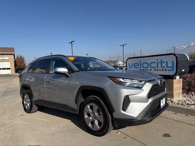 2022 Toyota RAV4 XLE